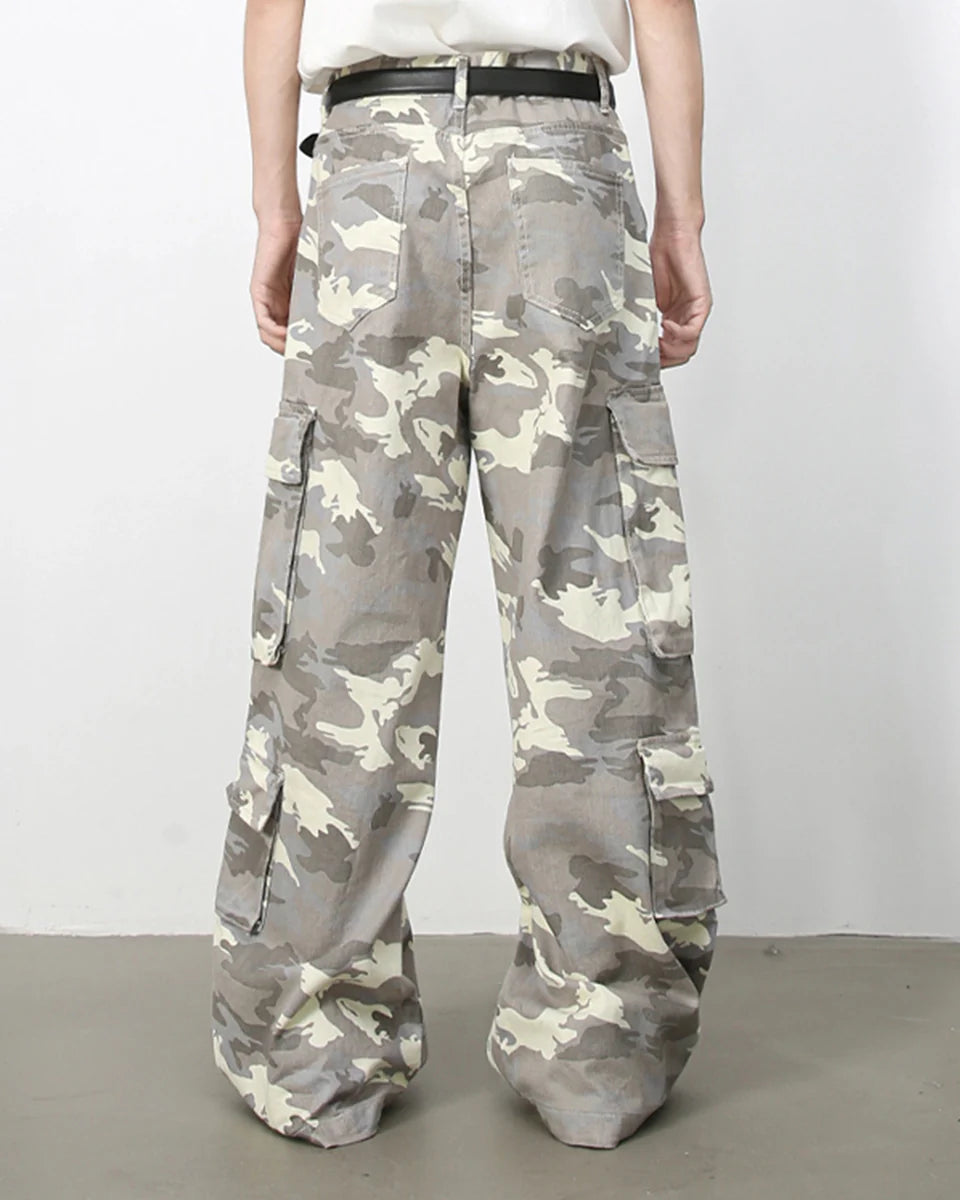 WHITE CAMO BAGGY JEANS